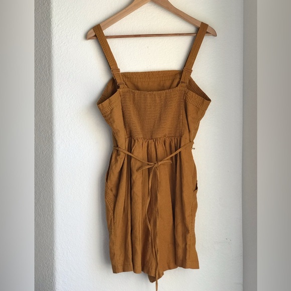 Old Navy Linen Boho Chic Smocked Romper Shorts with Pockets Adj. Straps sz Large - Picture 13 of 16